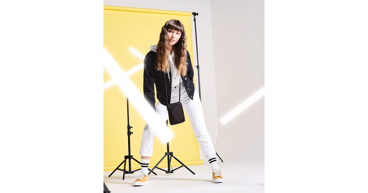 Bagbase Travel wallet Brand Identity