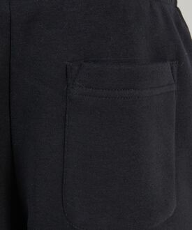 bb033_blac_1.jpg